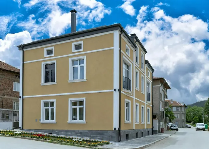 луксозни студия “старият батак” / Luxury “the Old Batak” Gasthof 4*